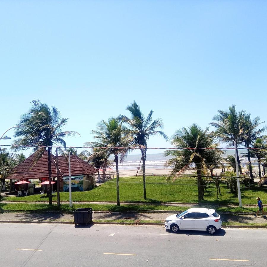 Apto Aluguel Na Temporada Pe Na Areia Peruibe Sp Exterior photo